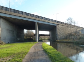 Motorway bridge over the Shropshire Union canal